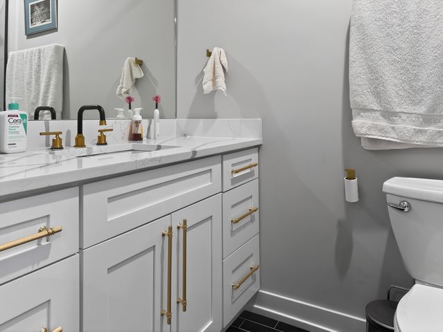 2451 N Albany Avenue 2, Chicago, IL 60647