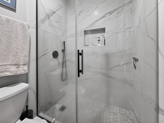 2451 N Albany Avenue 2, Chicago, IL 60647