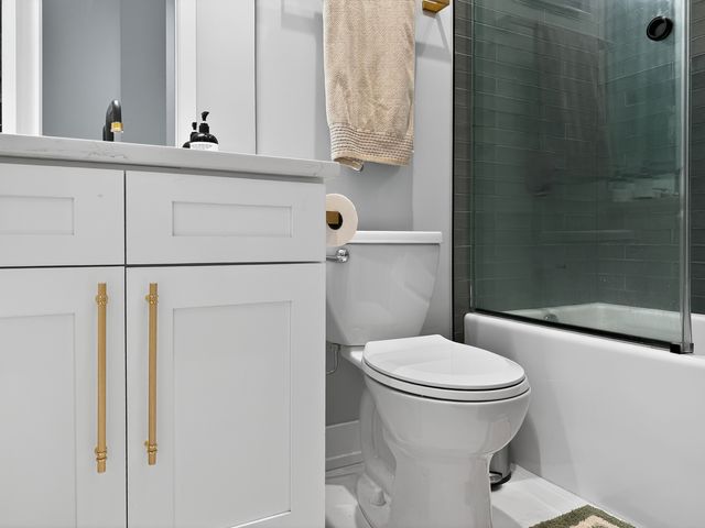 2451 N Albany Avenue 2, Chicago, IL 60647