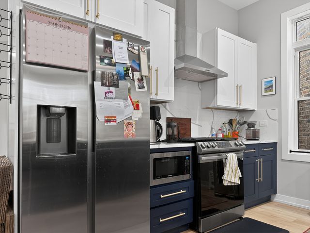 2451 N Albany Avenue 2, Chicago, IL 60647