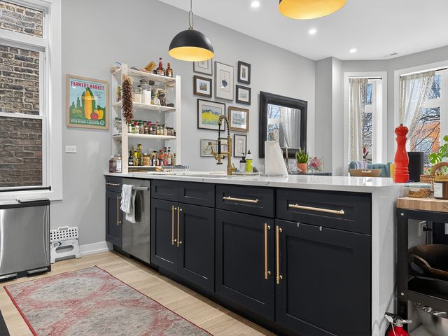 2451 N Albany Avenue 2, Chicago, IL 60647