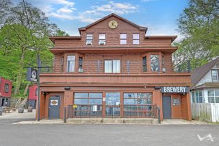 115 Nippersink Boulevard, Fox Lake, IL 60020