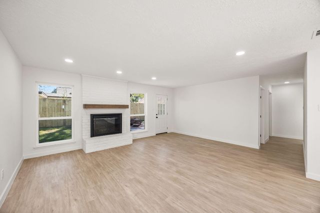 3506 Glenwood Springs Drive, Houston, TX 77345