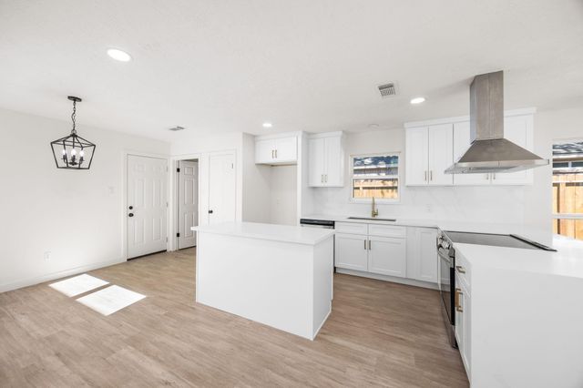 3506 Glenwood Springs Drive, Houston, TX 77345