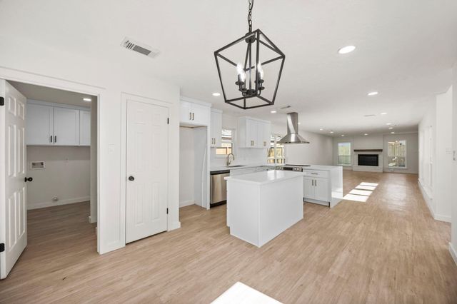 3506 Glenwood Springs Drive, Houston, TX 77345