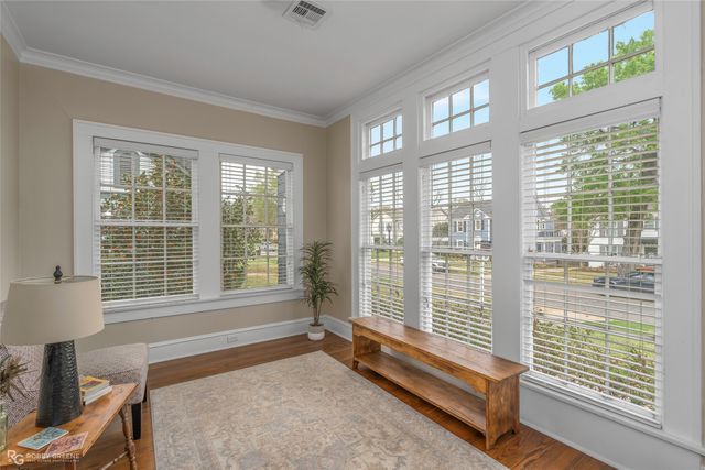 625 Linden Street, Shreveport, LA 71104