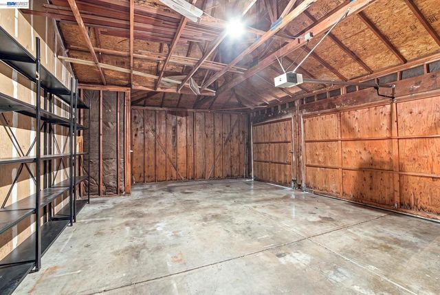 4934 Stoneridge Rd, Oakland, CA 94605