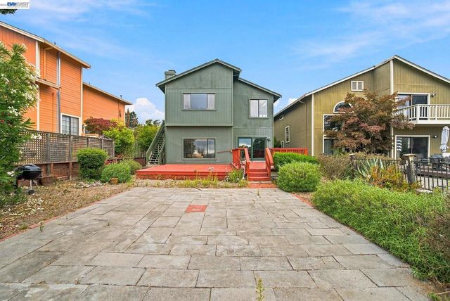 4934 Stoneridge Rd, Oakland, CA 94605