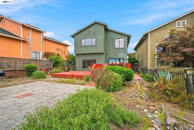 4934 Stoneridge Rd, Oakland, CA 94605