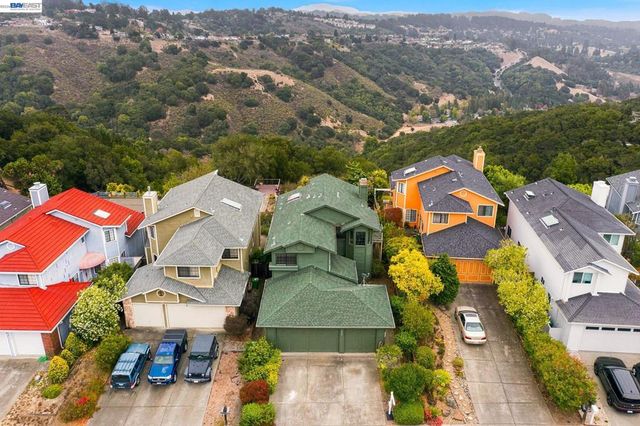 4934 Stoneridge Rd, Oakland, CA 94605