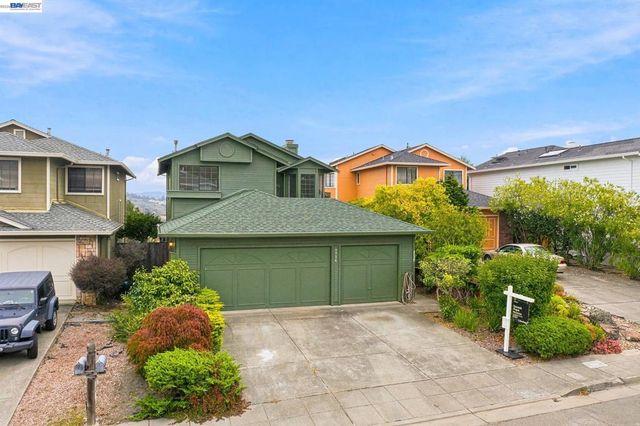 4934 Stoneridge Rd, Oakland, CA 94605