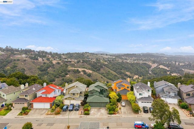4934 Stoneridge Rd, Oakland, CA 94605