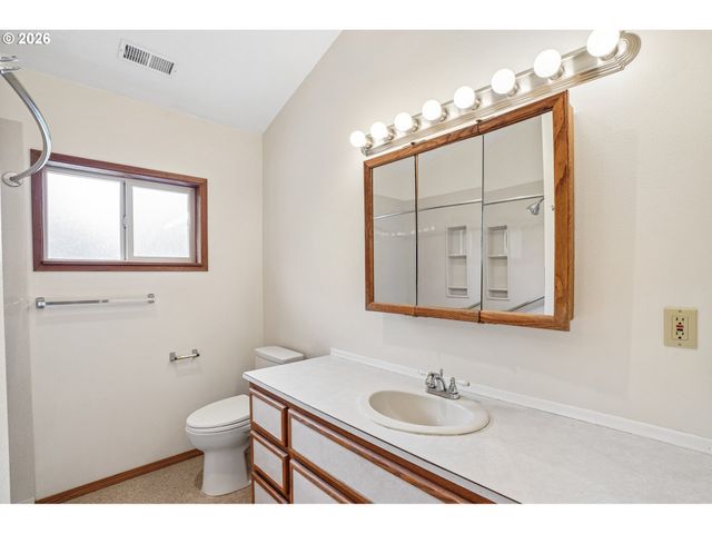 28450 Se K W ANDERSON Rd, Gresham, OR 97080
