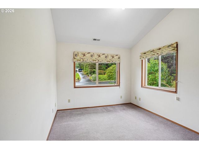 28450 Se K W ANDERSON Rd, Gresham, OR 97080
