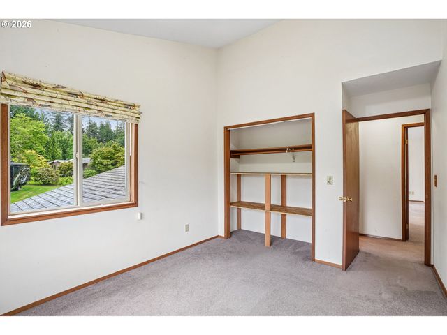 28450 Se K W ANDERSON Rd, Gresham, OR 97080