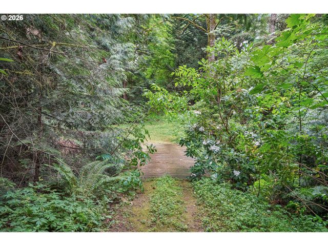 28450 Se K W ANDERSON Rd, Gresham, OR 97080