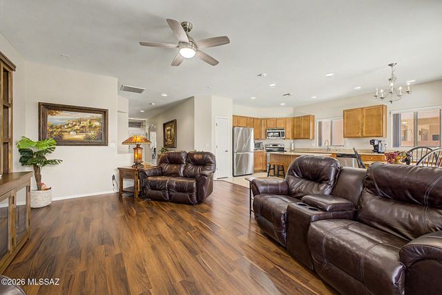 9112 S Whispering Pine Drive, Tucson, AZ 85756