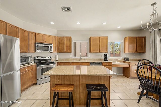 9112 S Whispering Pine Drive, Tucson, AZ 85756