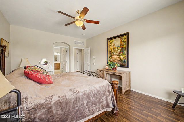 9112 S Whispering Pine Drive, Tucson, AZ 85756