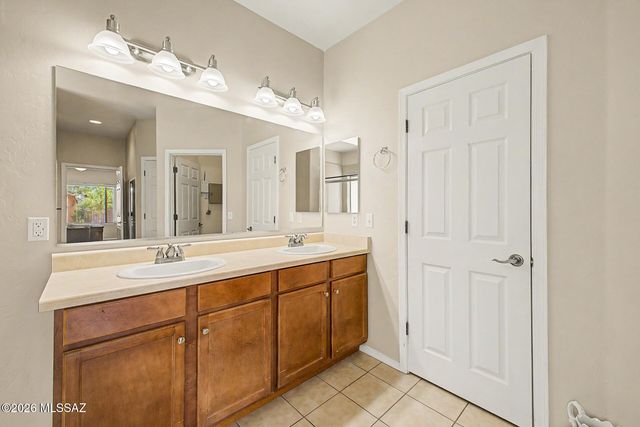 9112 S Whispering Pine Drive, Tucson, AZ 85756