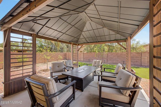 9112 S Whispering Pine Drive, Tucson, AZ 85756