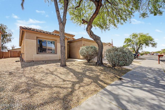 9112 S Whispering Pine Drive, Tucson, AZ 85756