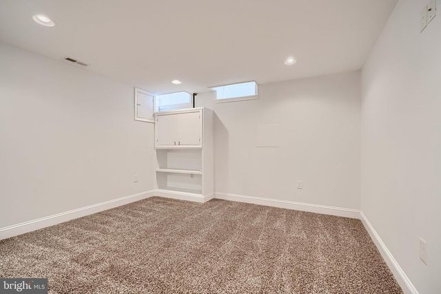 228 S WASHINGTON ST, Baltimore, MD 21231