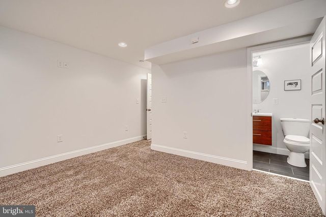 228 S WASHINGTON ST, Baltimore, MD 21231