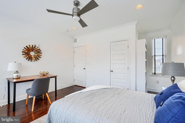 228 S WASHINGTON ST, Baltimore, MD 21231