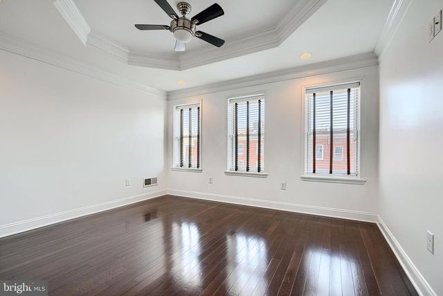 228 S WASHINGTON ST, Baltimore, MD 21231