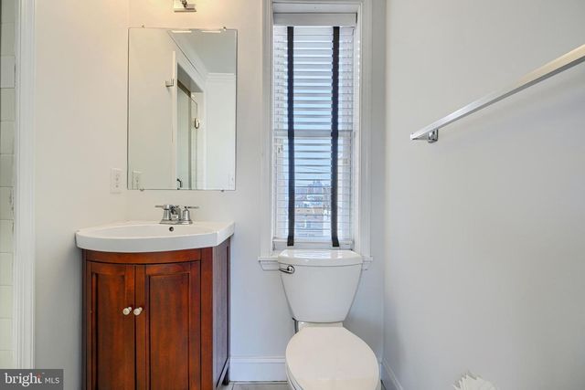 228 S WASHINGTON ST, Baltimore, MD 21231