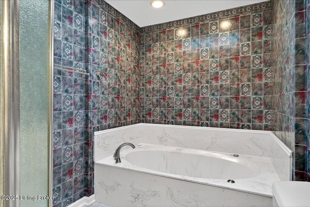 2215 Talbott Ave, Louisville, KY 40205