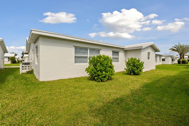 2084 SW 13th Terrace, Boynton Beach, FL 33426