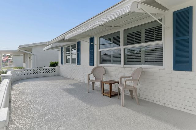 2084 SW 13th Terrace, Boynton Beach, FL 33426