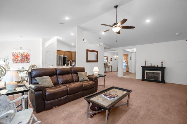 2180 W KENMORE DRIVE, Citrus Springs, FL 34434