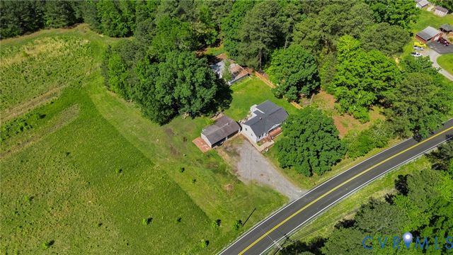 10439 Ashcake Rd, Hanover, VA 23005