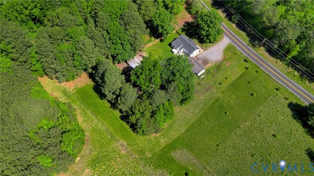 10439 Ashcake Rd, Hanover, VA 23005