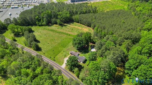 10439 Ashcake Rd, Hanover, VA 23005