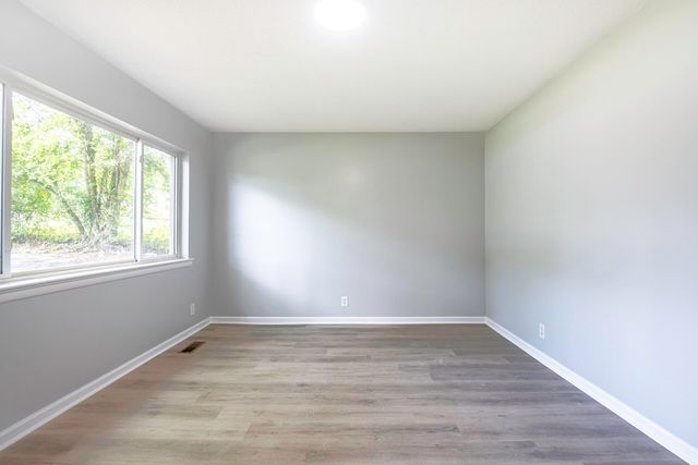 23 Fine Street, Rossville, GA 30741