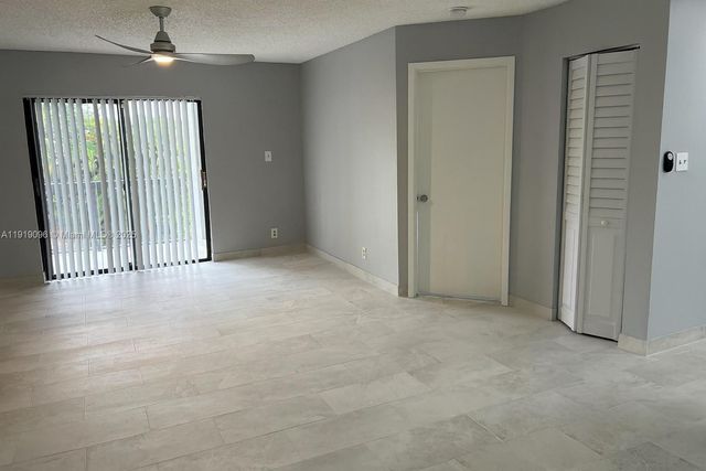 11205 W Atlantic Blvd 203, Coral Springs, FL 33071