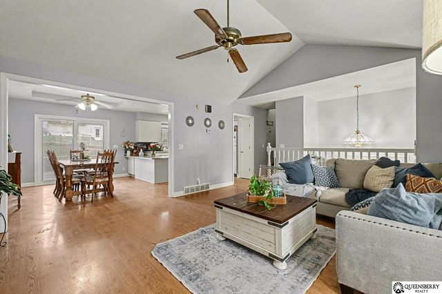 20210 Hopper Street, Elkhorn, NE 68022