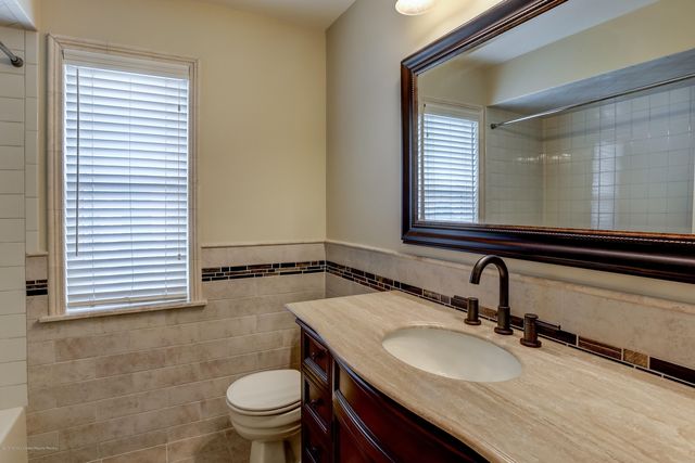 92 Tulip Lane, Freehold, NJ 07728