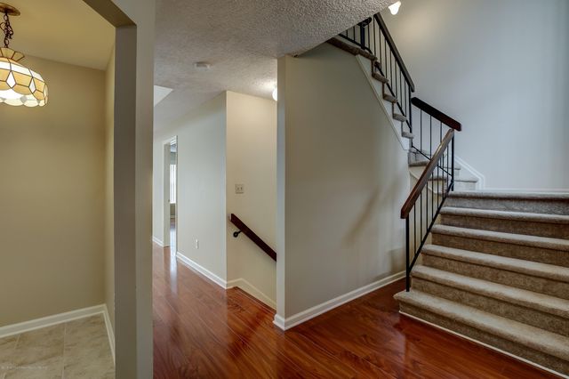 92 Tulip Lane, Freehold, NJ 07728