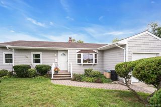 206 Alkier Street, Brentwood, NY 11717