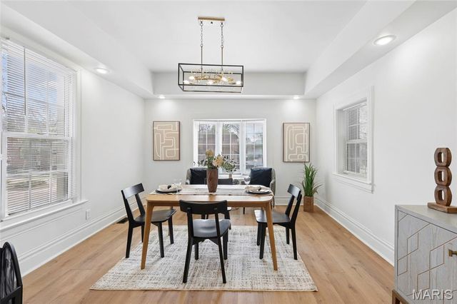 2101 Yale Avenue, Maplewood, MO 63143