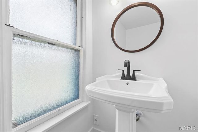 2101 Yale Avenue, Maplewood, MO 63143