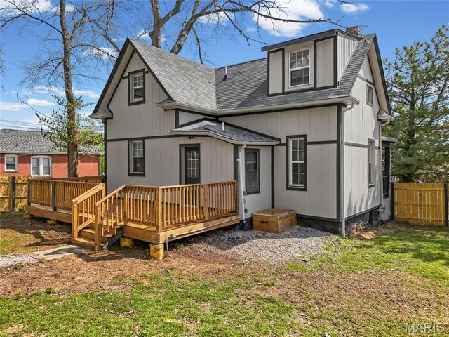 2101 Yale Avenue, Maplewood, MO 63143