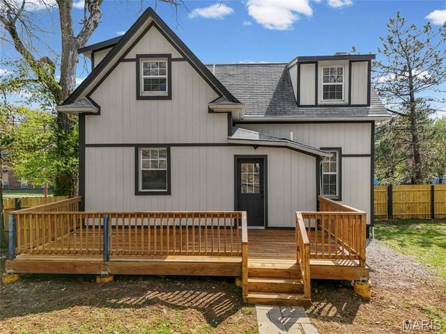 2101 Yale Avenue, Maplewood, MO 63143