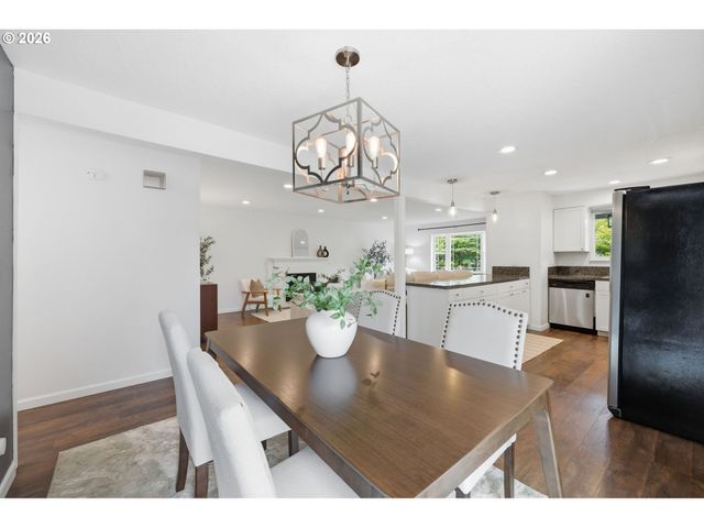 17625 Se ROSE St, Milwaukie, OR 97267