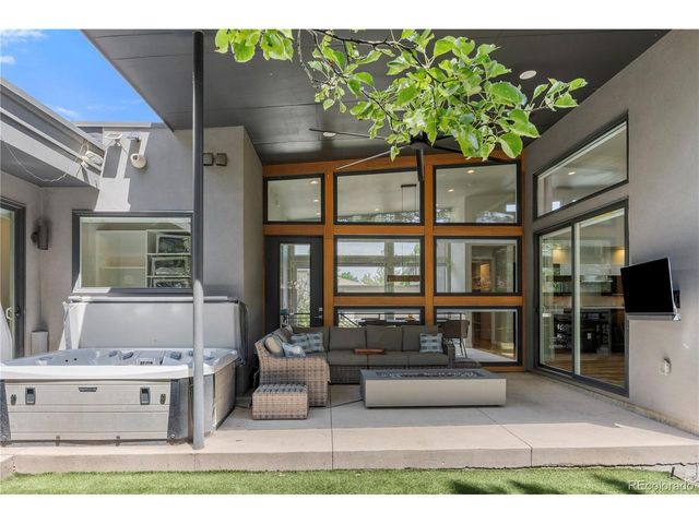 24 Wilder Ln, Littleton, CO 80123
